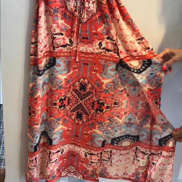 Long maxi with adjustable straps, in side slit. - Picture 6 of 8